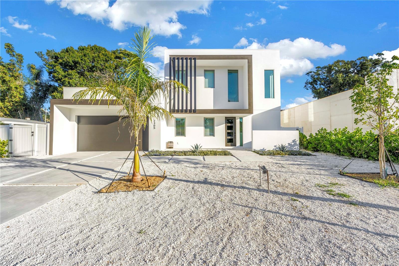 2305 Temple Street, Sarasota, FL