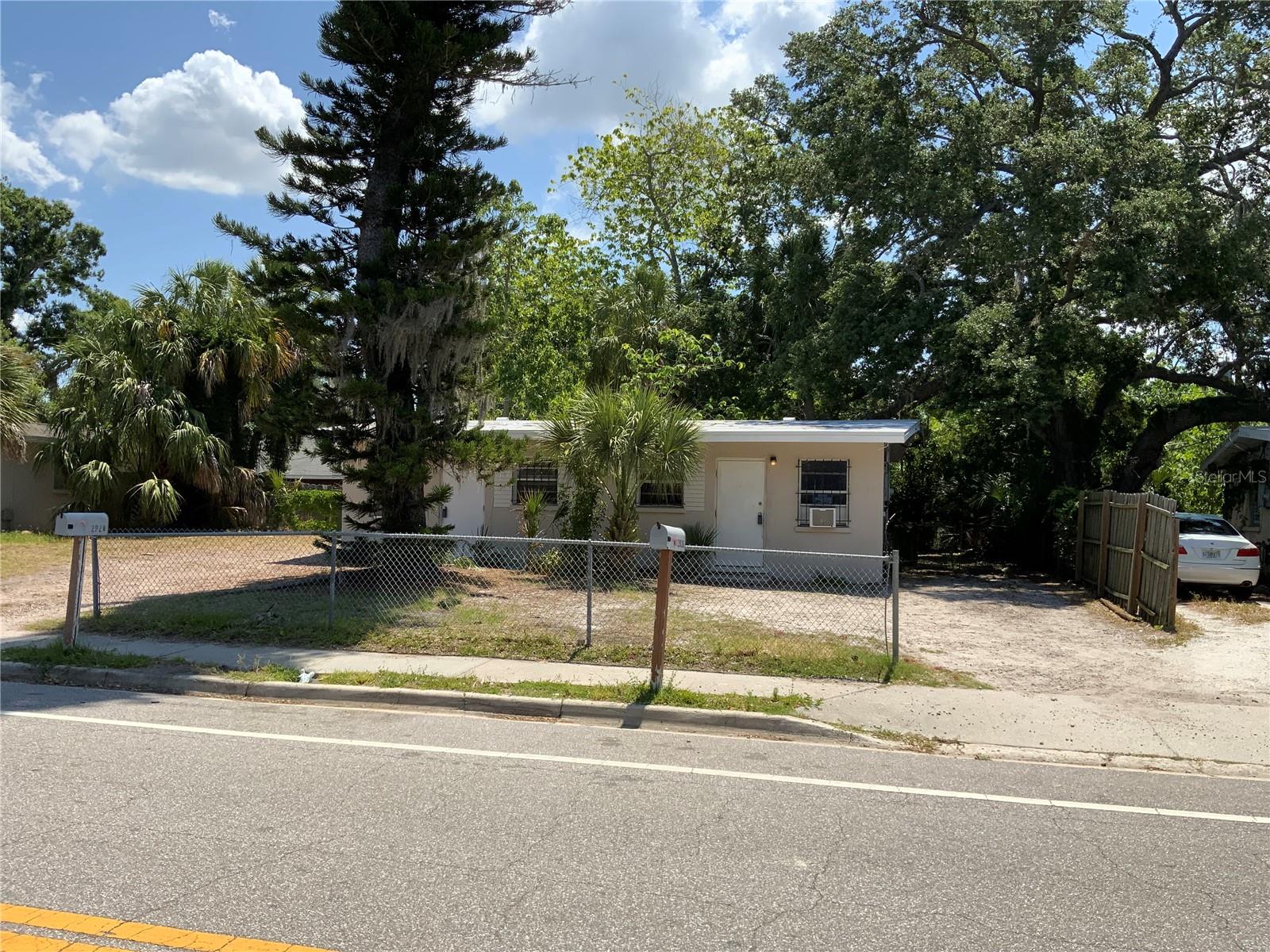 2926 N Orange Avenue