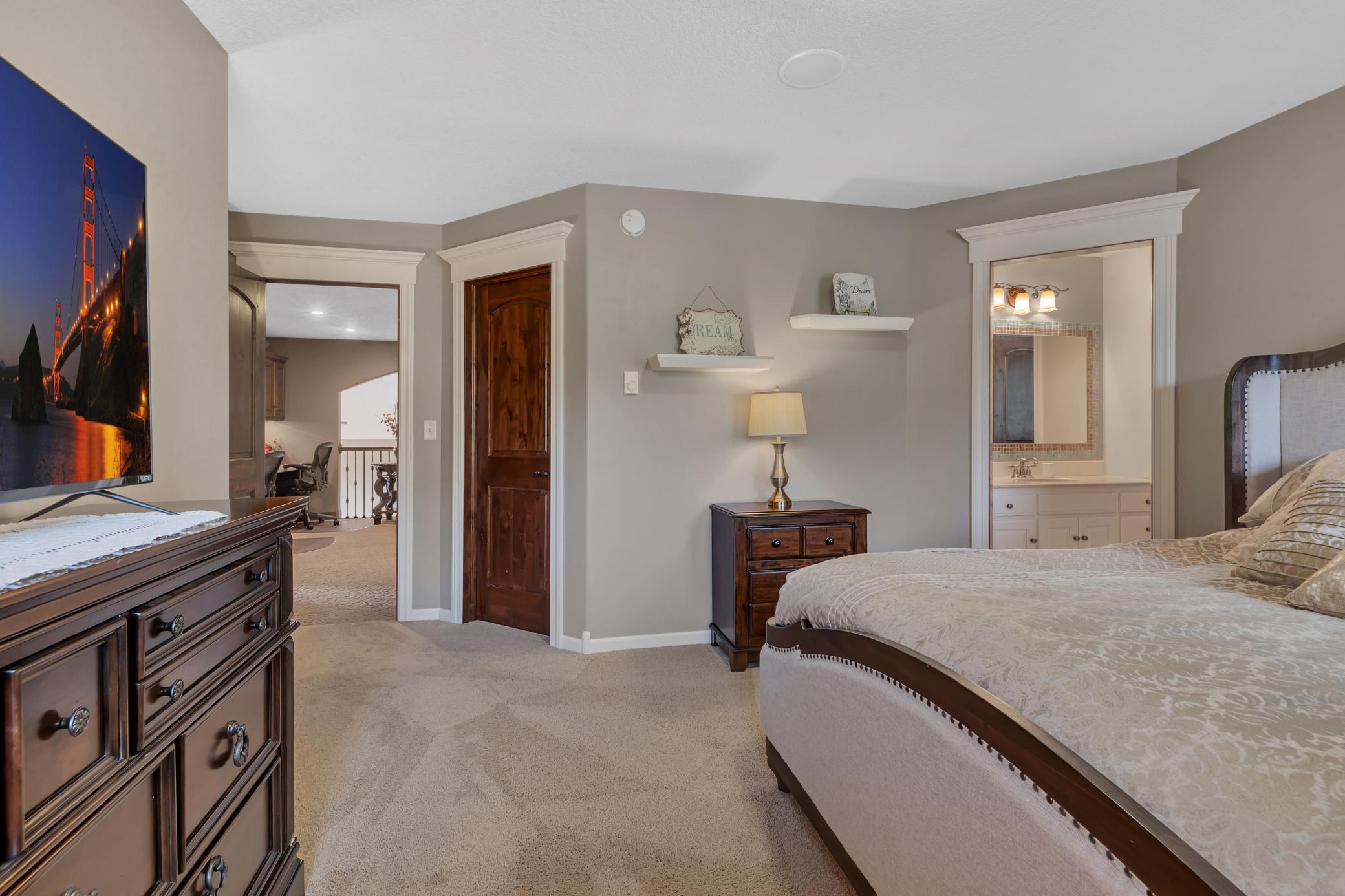 2255 Chelmsford Lane