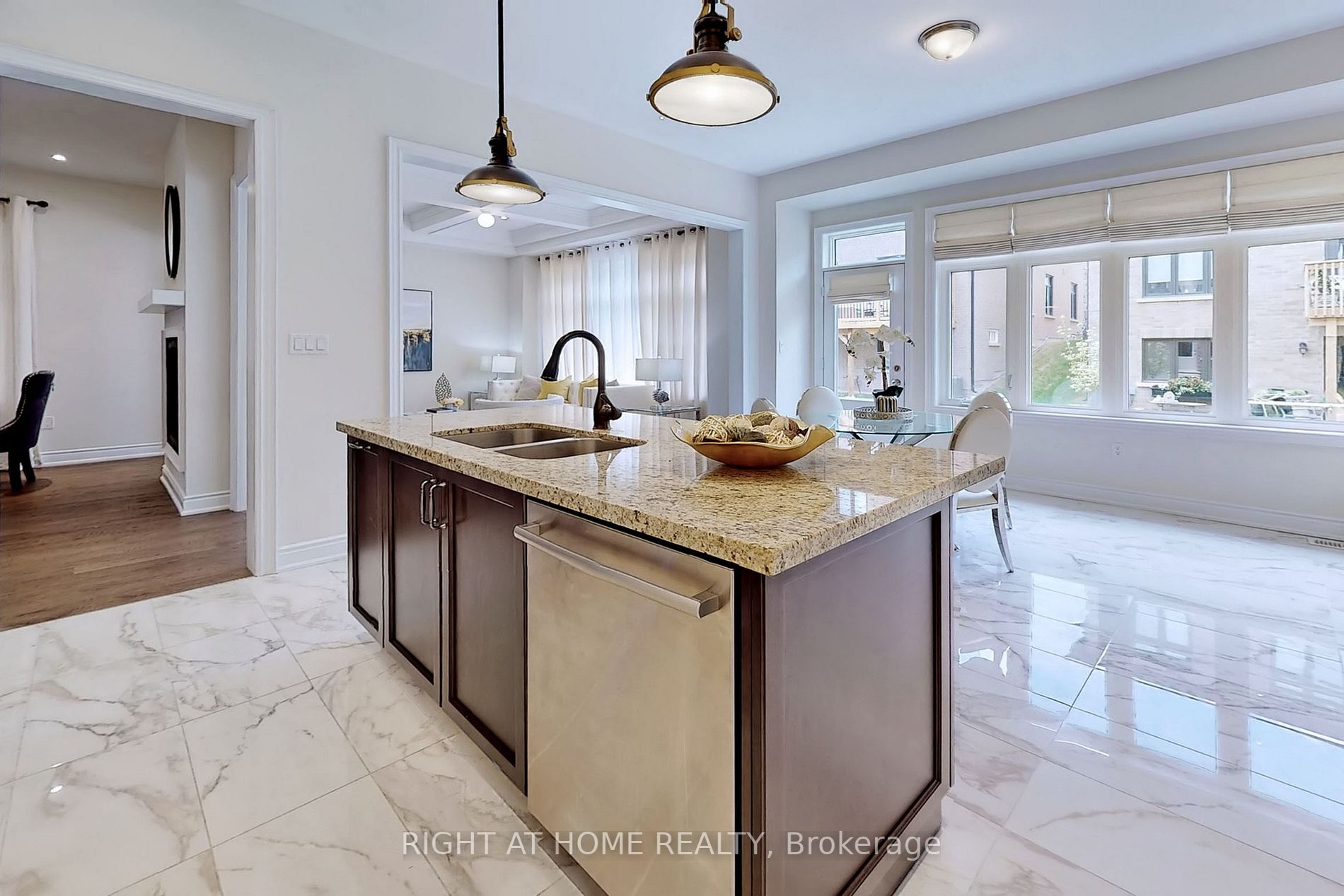 1316 Queens Plate Rd