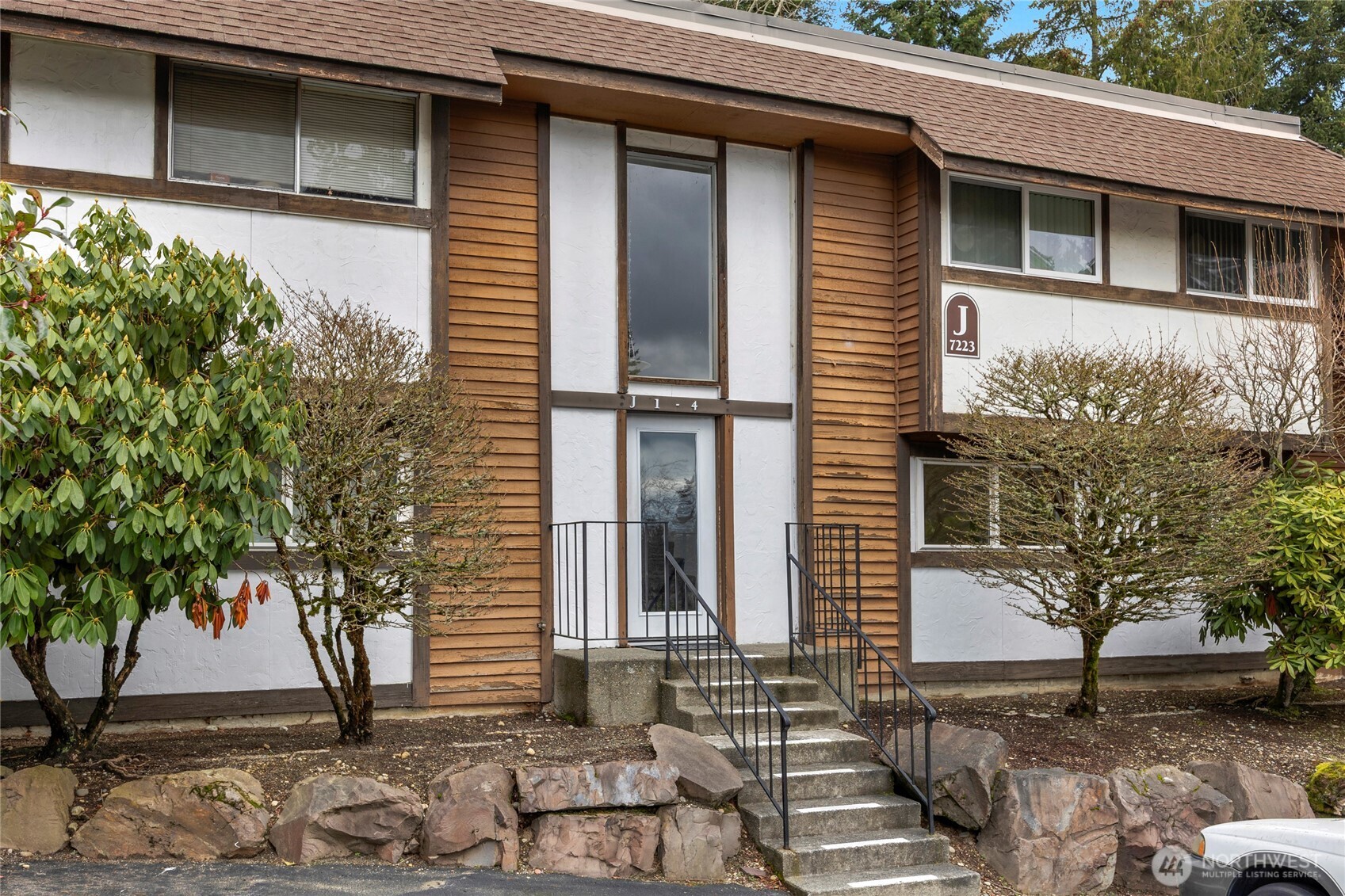 Welcome home! This beautiful two-bedroom, one-bath condo is the perfect blend of modern  lifestyle and functional living space. The open-concept design features a spacious living room, kitchen, eat-in area, and private patio that flow effortlessly together, making it ideal for entertaining guests. Enjoy the convenience of being just a short walk from Lake Ballinger, with easy access to the Interurban Trail, offering endless opportunities for outdoor recreation right at your doorstep. With its stylish decor and unbeatable location, this condo is a must-see!