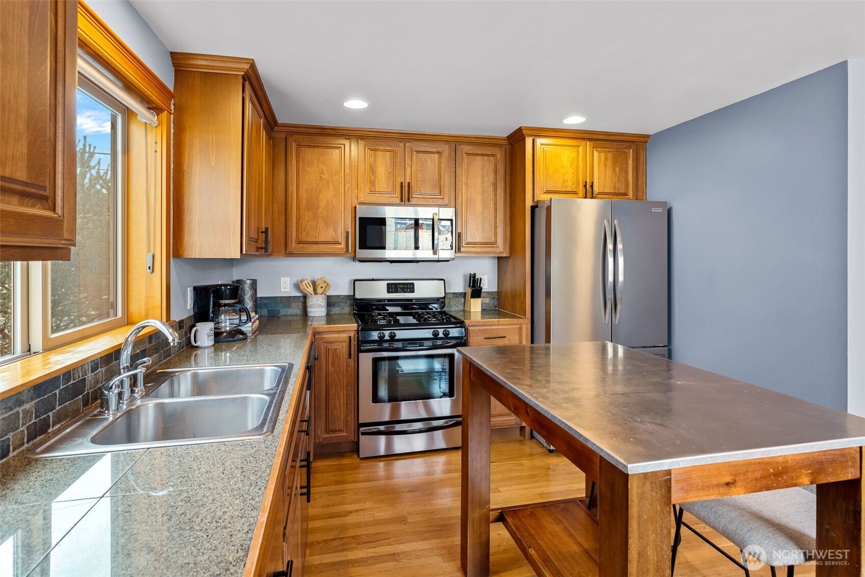 4312 SW Spokane Street