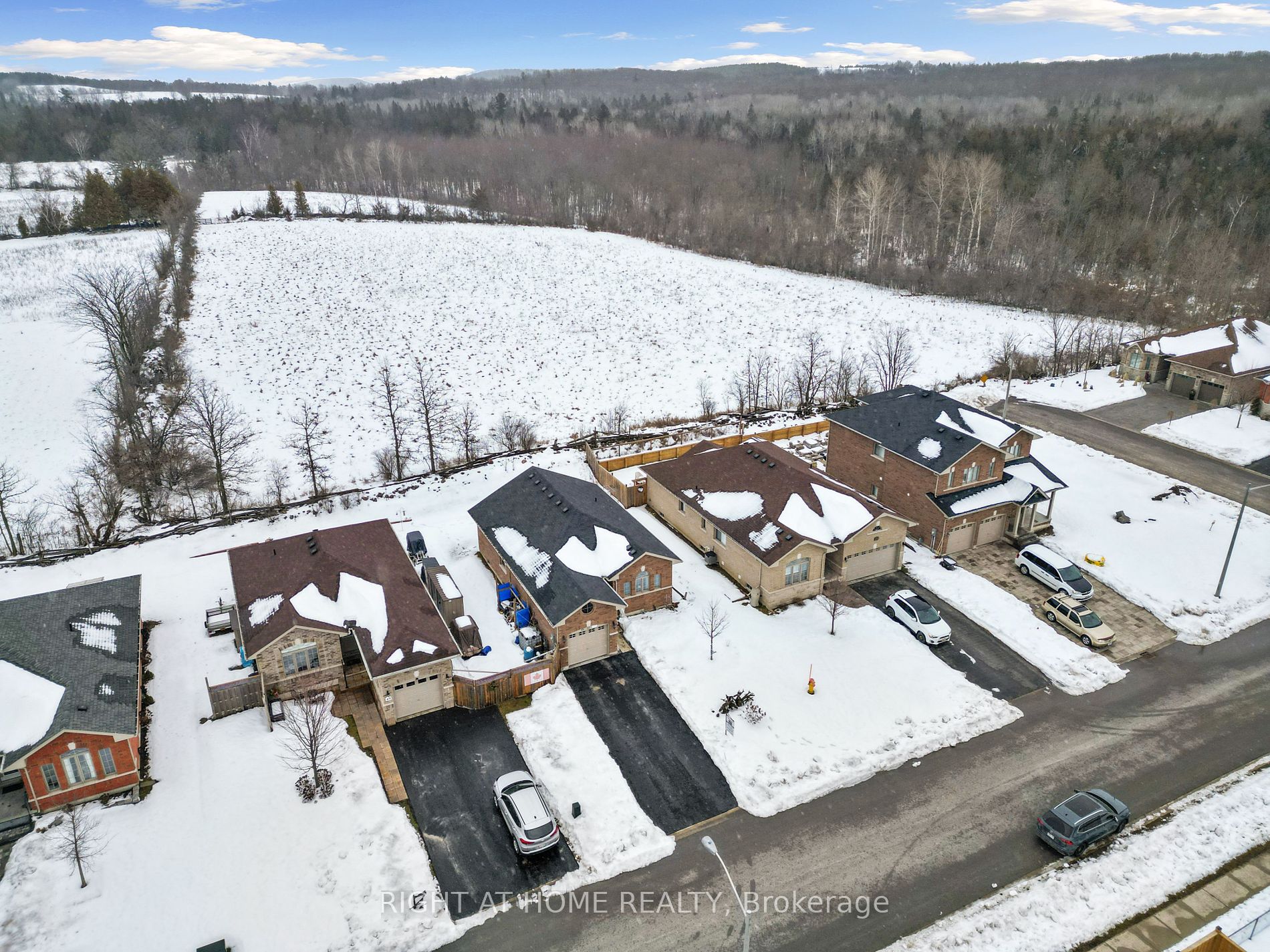 51 Old Trafford Dr