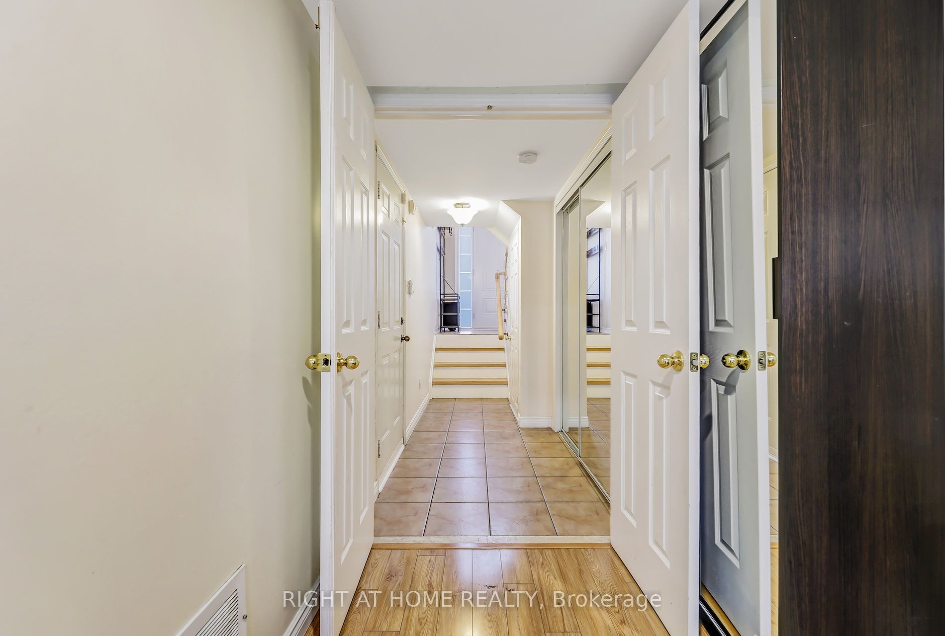 130 Mosaics Ave 40
