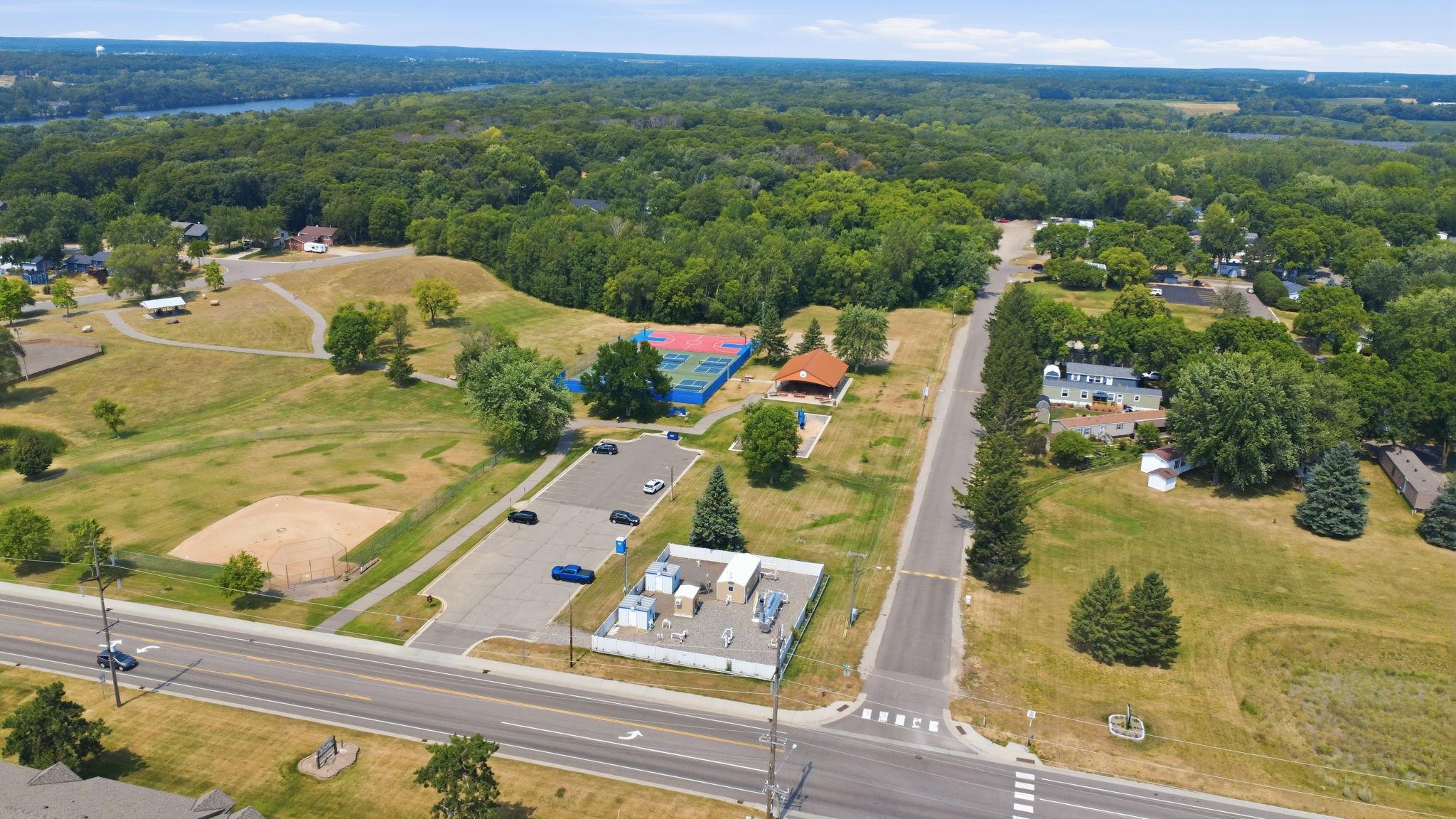 214 Highview Drive W