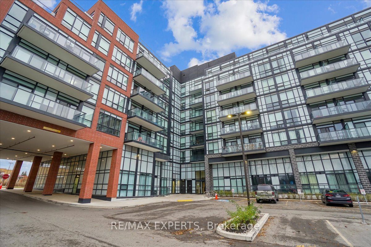 681 Yonge St 209