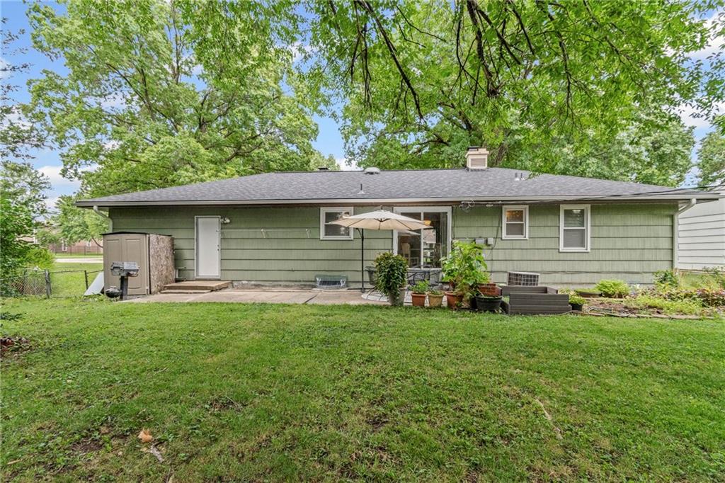 4944 NE Gladstone Avenue