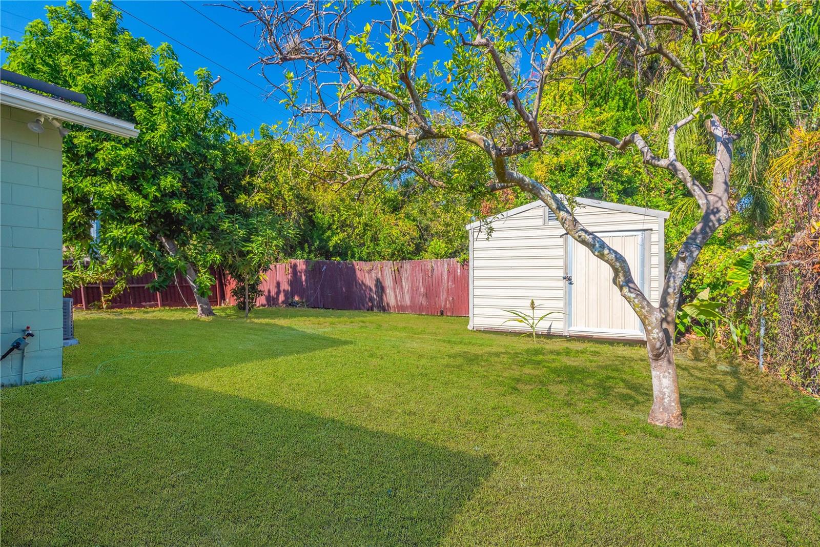 1721 W Humphrey Street