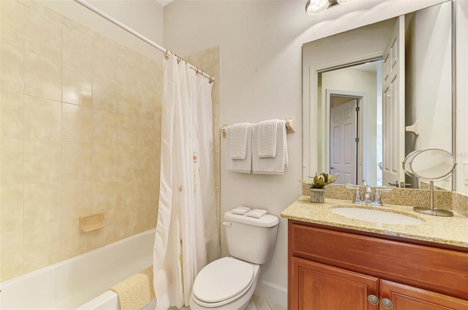 13064 Creekside Lane