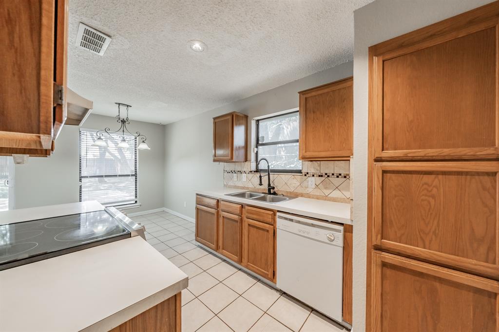 214 Kalmia Drive