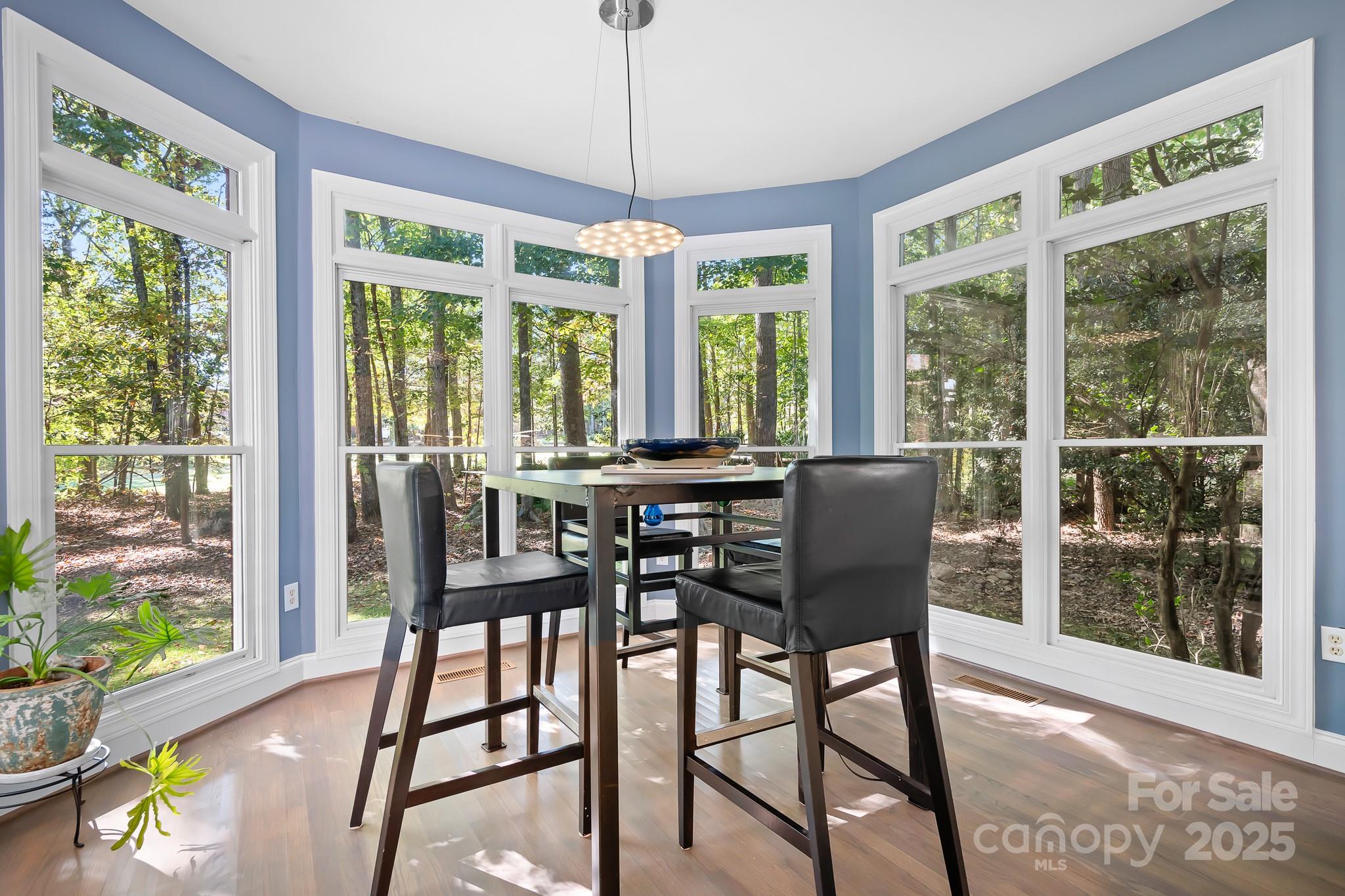 16033 Agincourt Drive