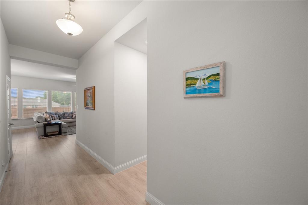 1416 Lakeview Drive