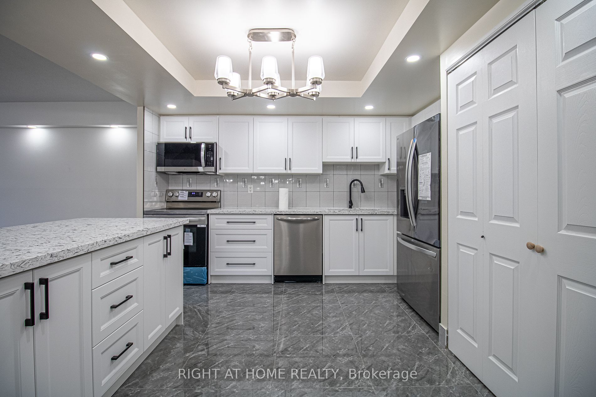 3303 W Don Mills Rd 201