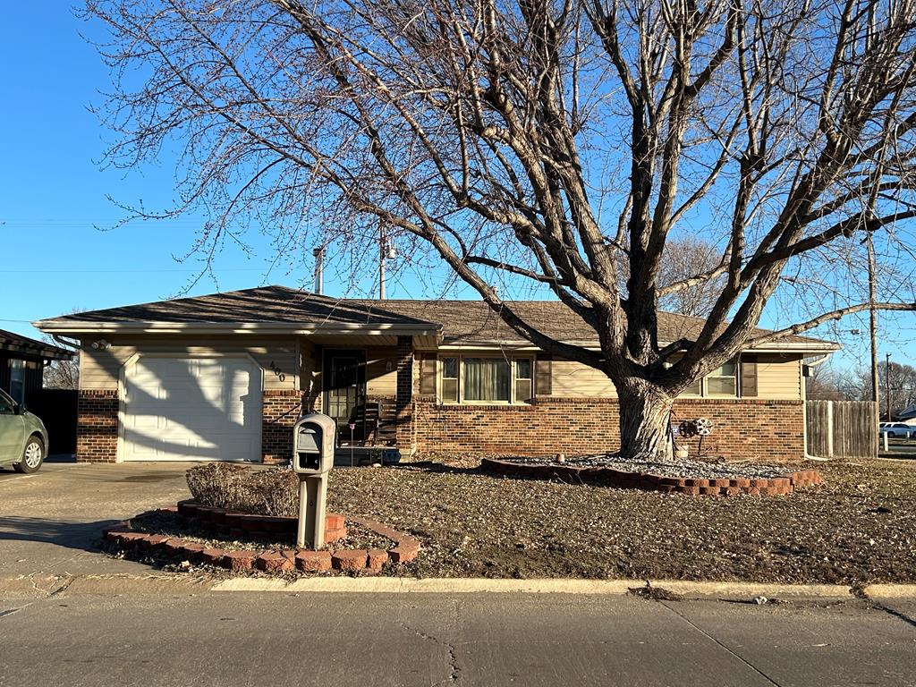 400 Otto Avenue. Salina, Kansas • SalinaHomes