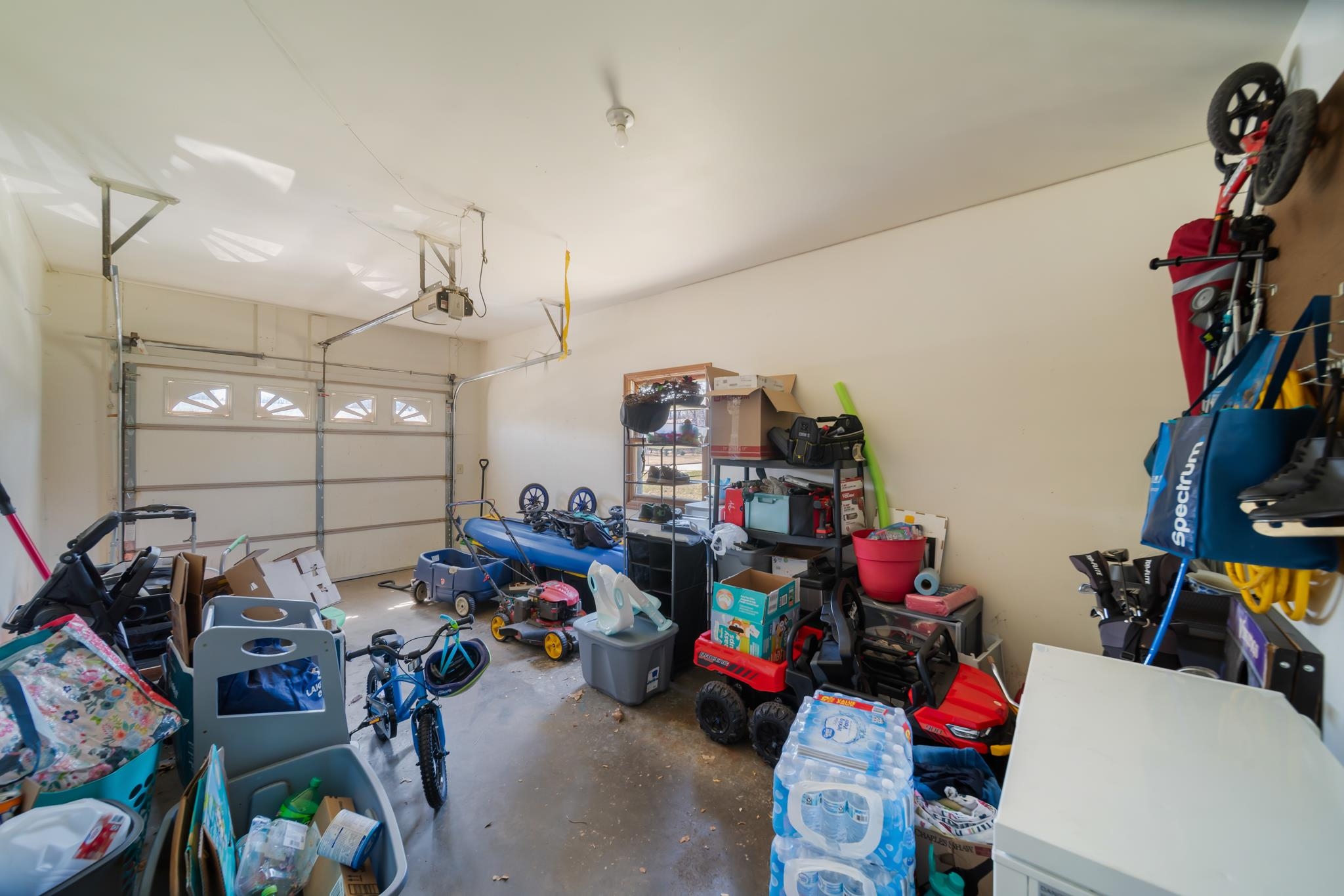 10 E Waukau Avenue