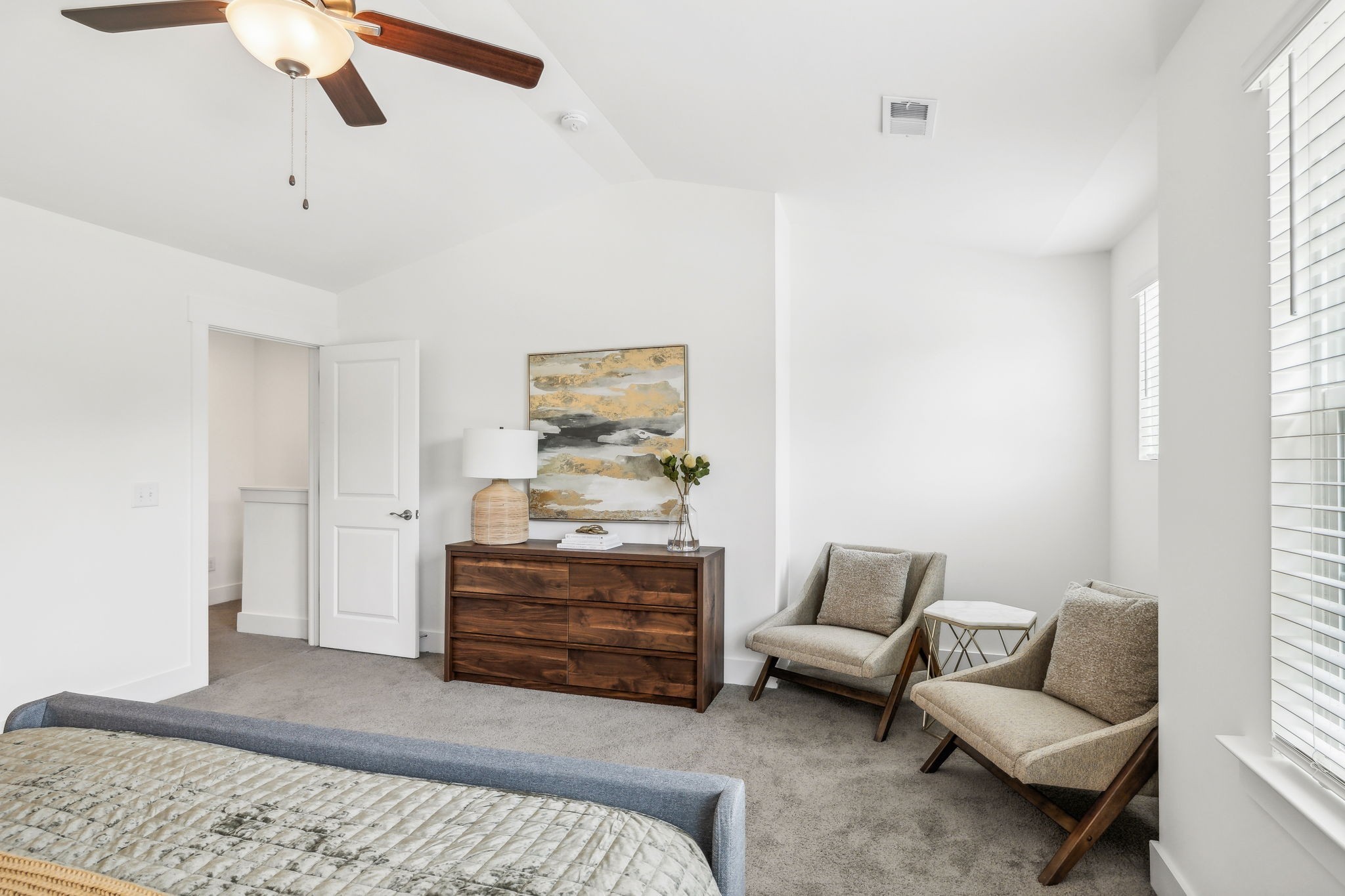 1086 Sweetleaf Dr