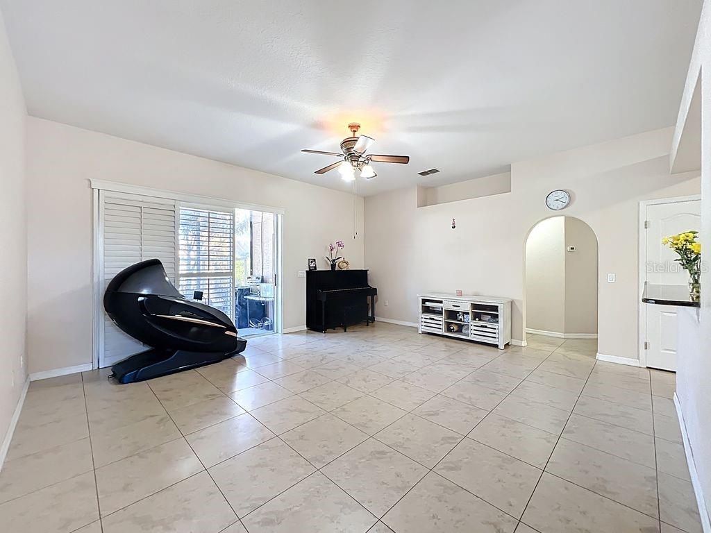 2840 Lexington Court