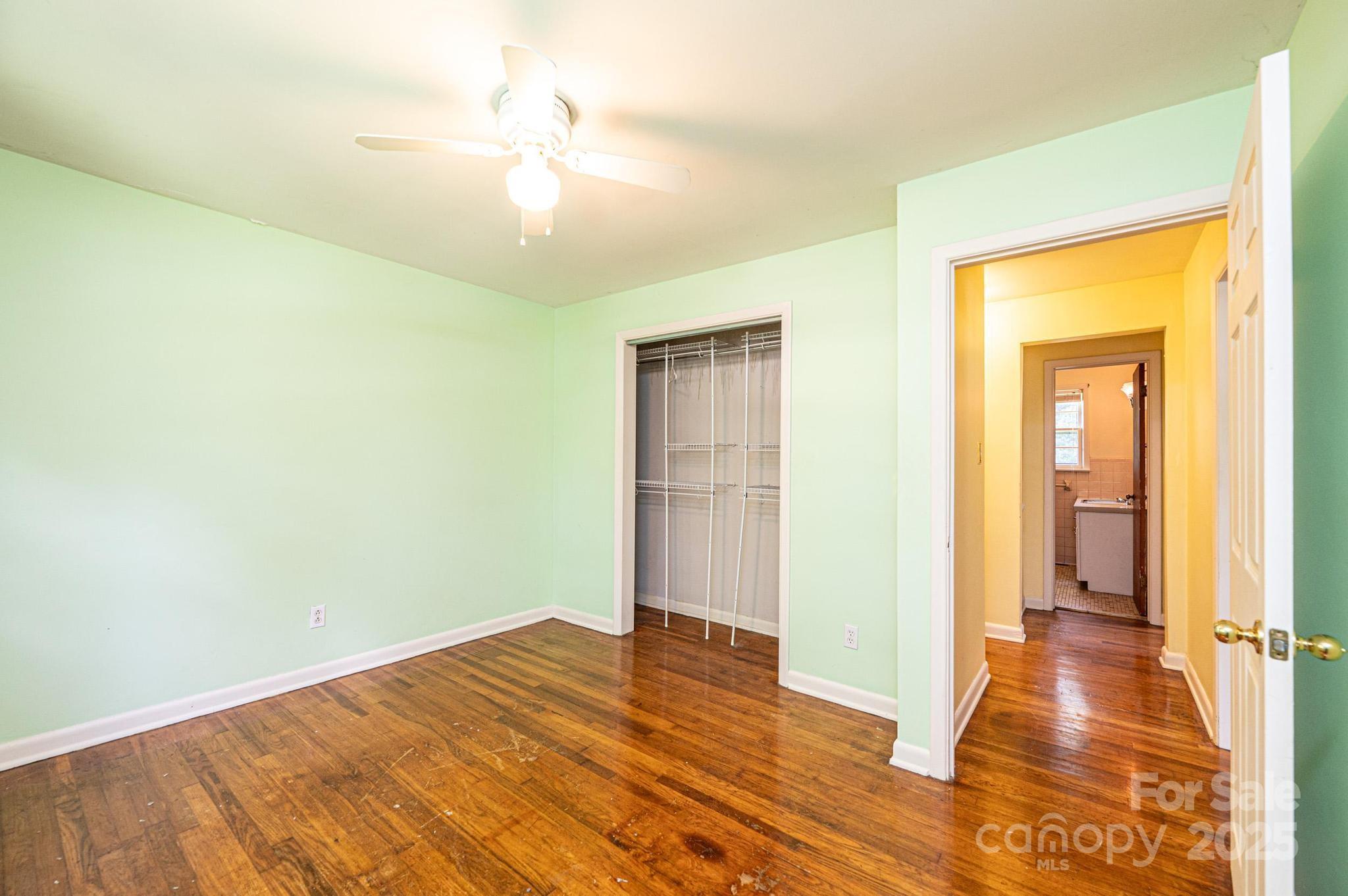 1460 23rd Avenue Place NE