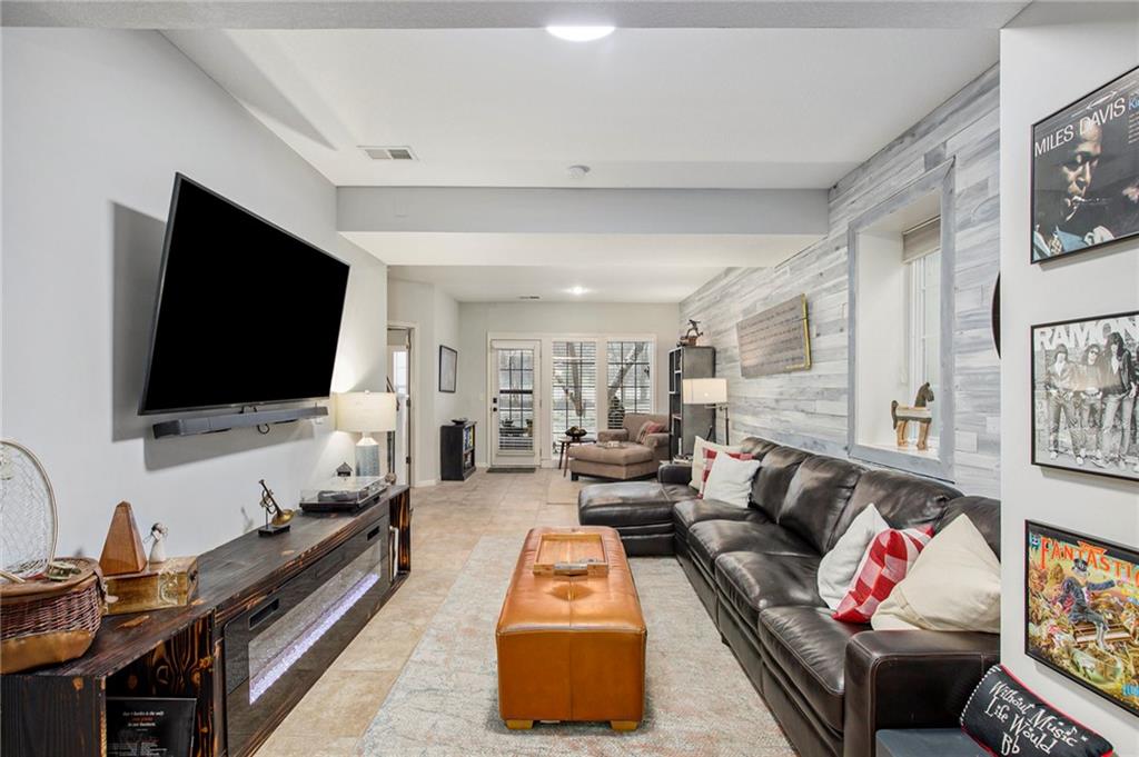 2105 NE 107th Terrace