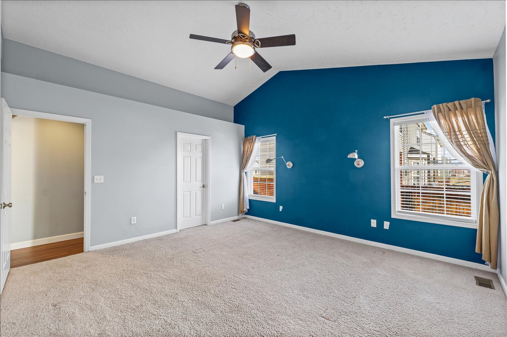 3905 Brookfield Drive