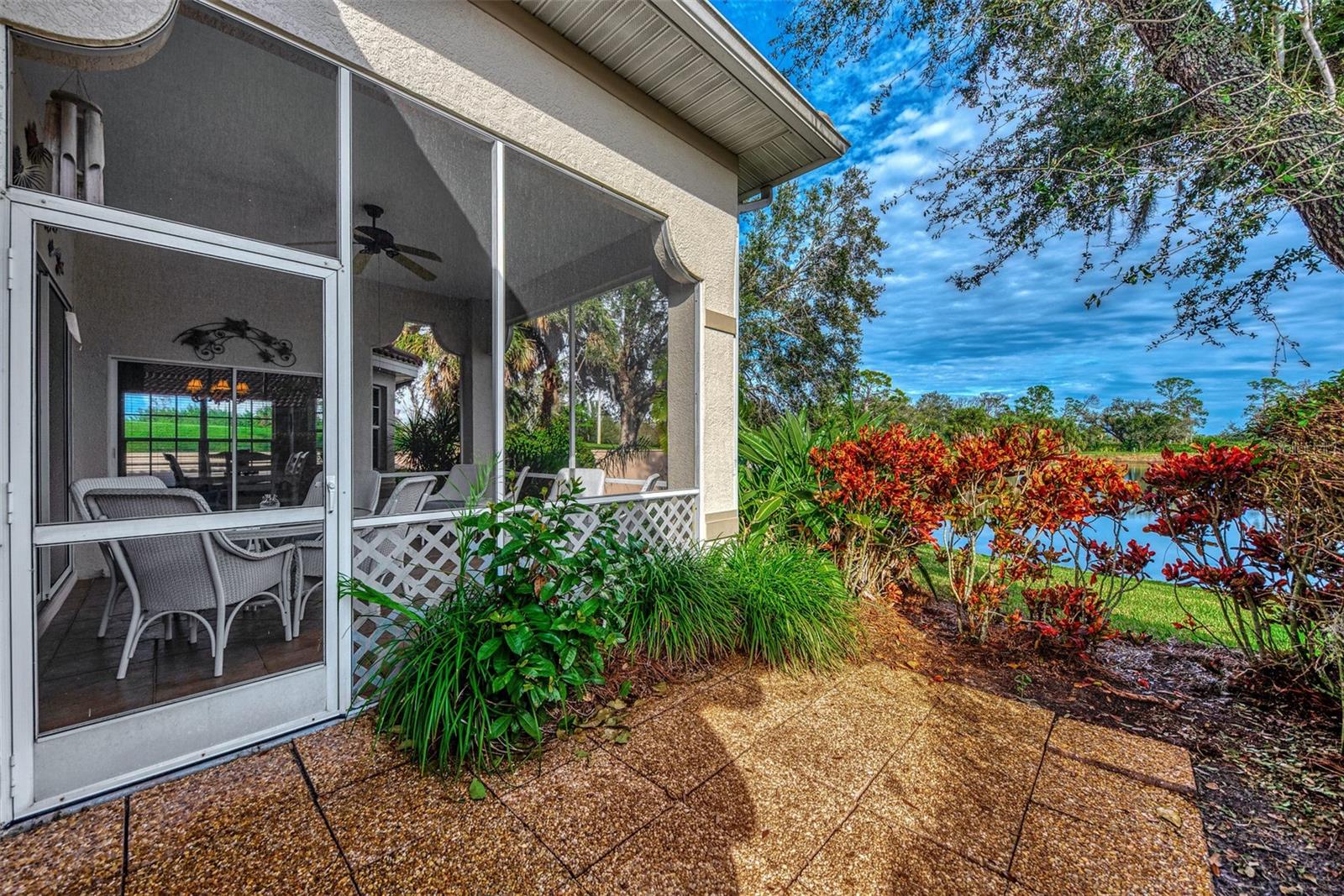 3195 Village Lane
