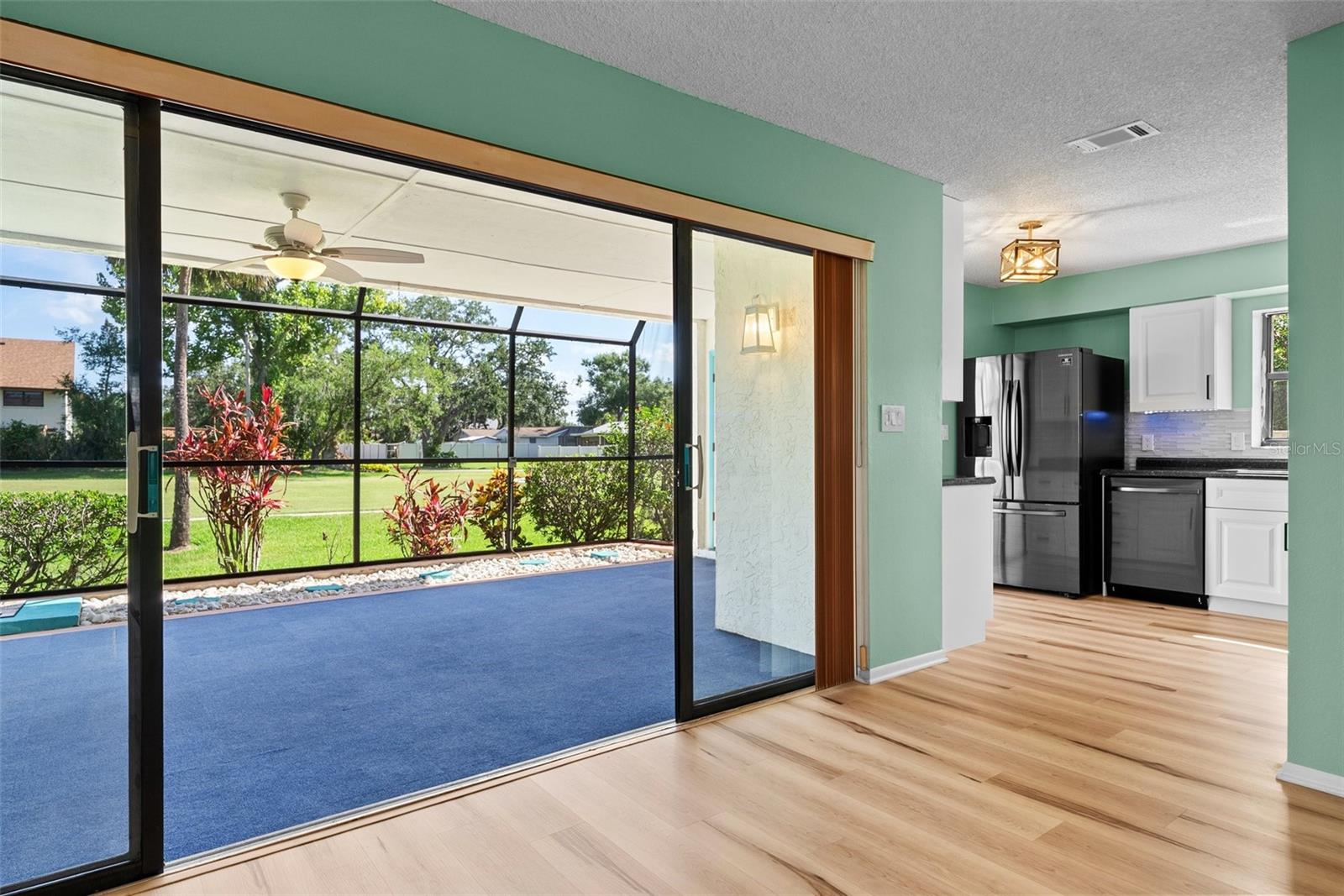 6061 Fairway Lane 1411