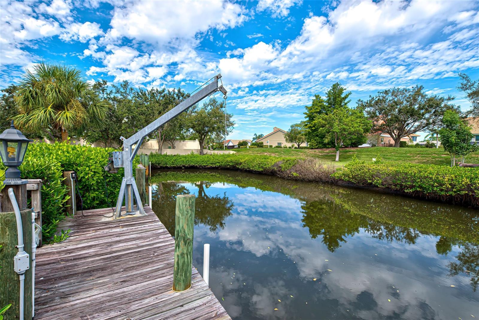 184 Inlets Boulevard 184