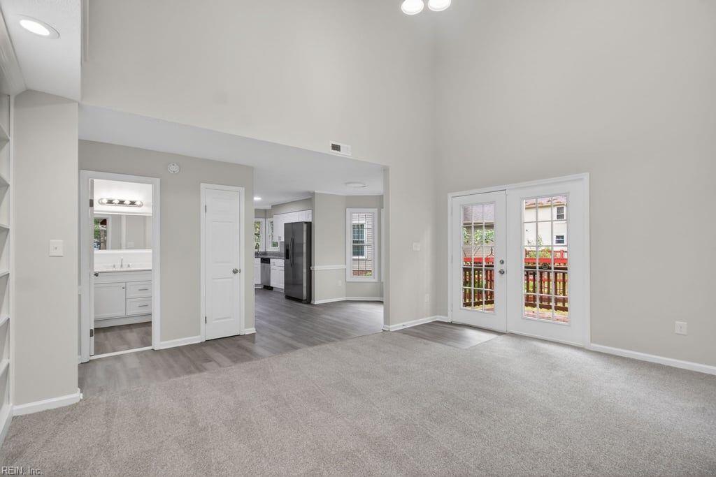 824 Lancaster Lane