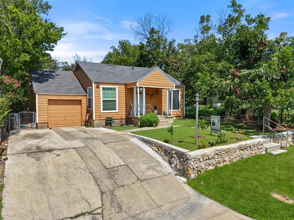 2821 Burchill Road S