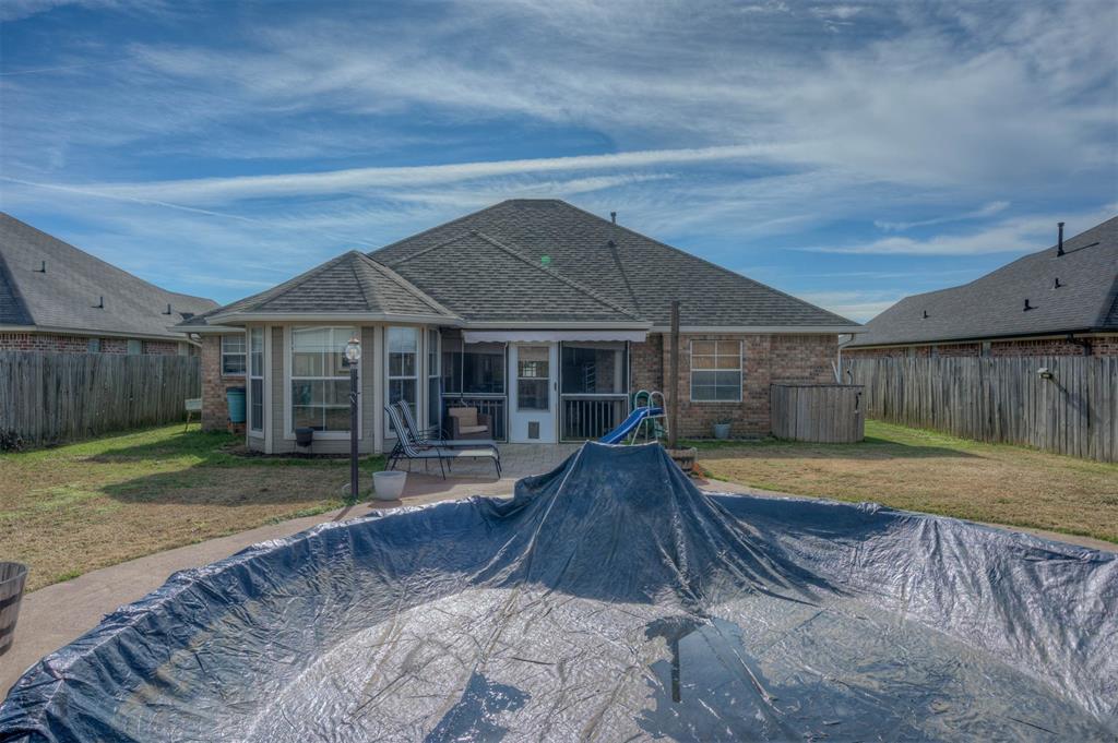 5861 Bluebonnett Drive