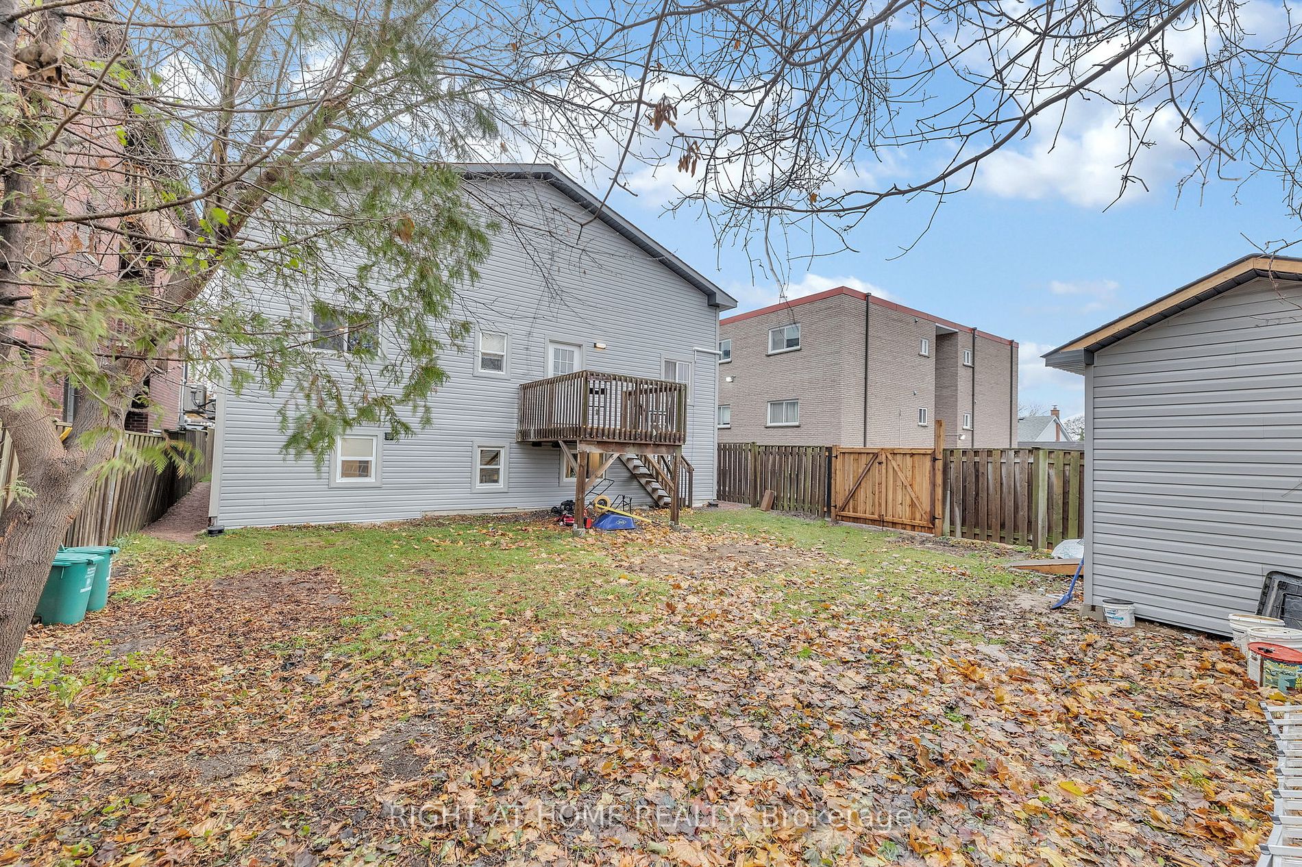 100 Cromwell Ave 2