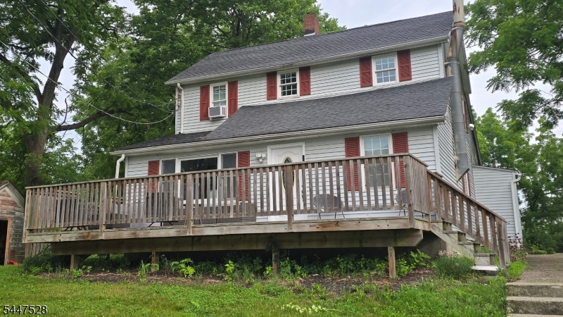 693 Townsbury Rd, Mansfield Twp NJ