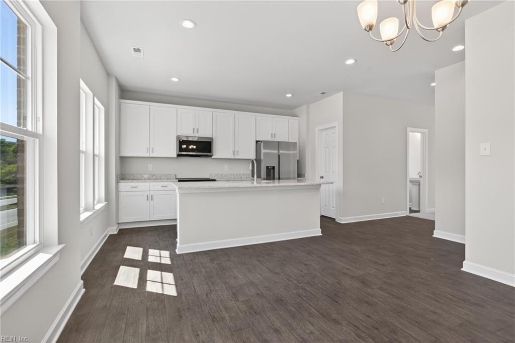 615 Commonwealth Drive