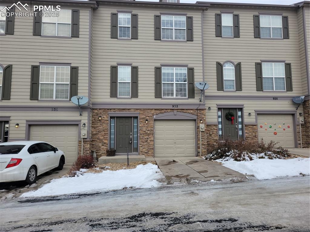 Move-in ready and beautifully updated! This spacious 4 bed, 4 bath town-home offers modern living with a 1-car garage, central A/C, stainless steel appliances, and in-unit washer & dryer included. Freshly painted throughout with brand new carpet, this home feels like new. Step out onto the large back deck and enjoy peaceful open space views — perfect for morning coffee or evening BBQs. It also has a prime Monument location — close to shopping, restaurants, trails, and top-rated schools. Just 10 minutes to the Air Force Academy, 15 minutes to Colorado Springs, and only 40 minutes to Denver & the DTC. Mountain views and outdoor adventure right at your doorstep! Low-maintenance living with big town-home space. This one won’t last so come see it quickly!