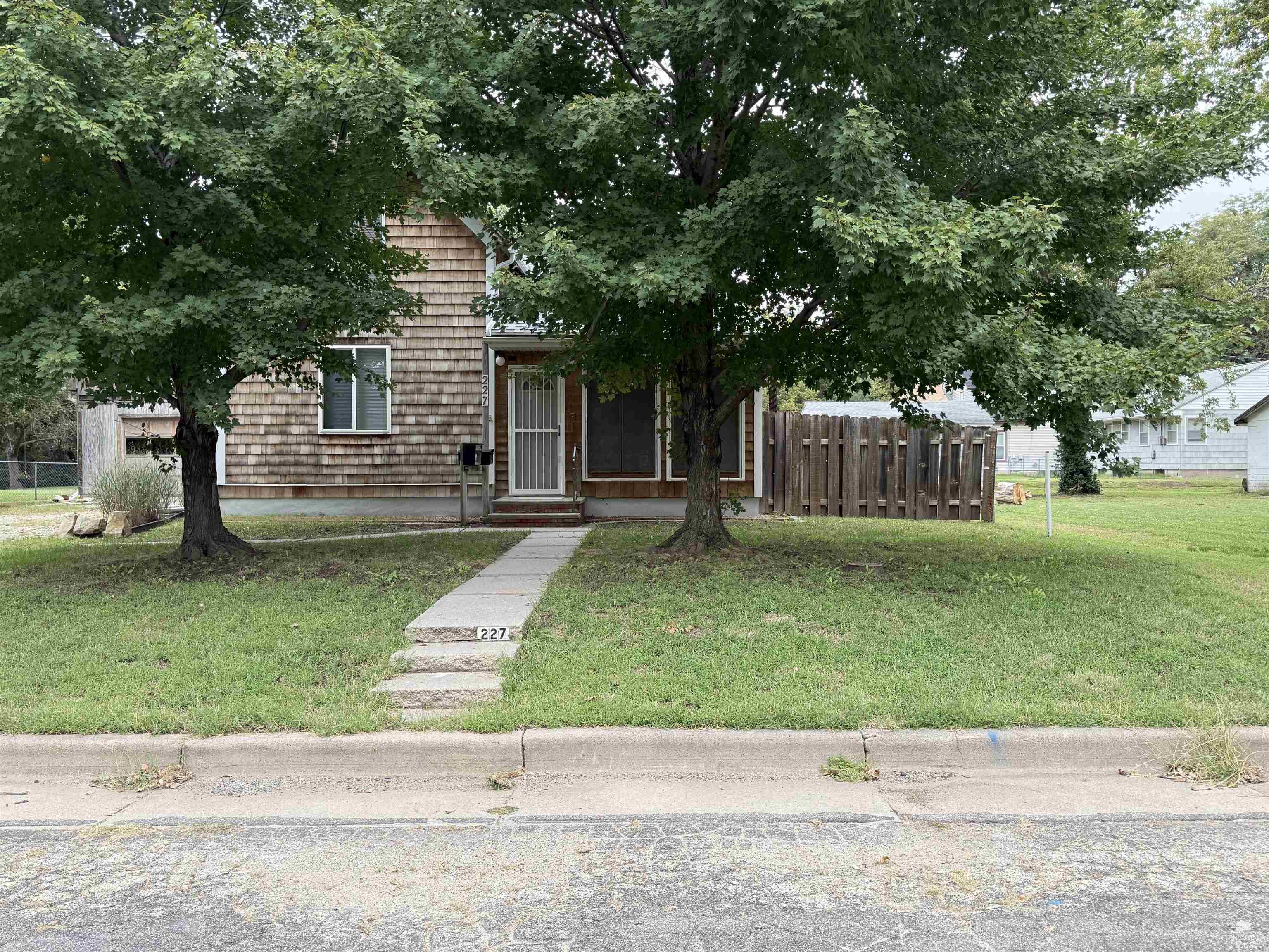 227 Blunt Street