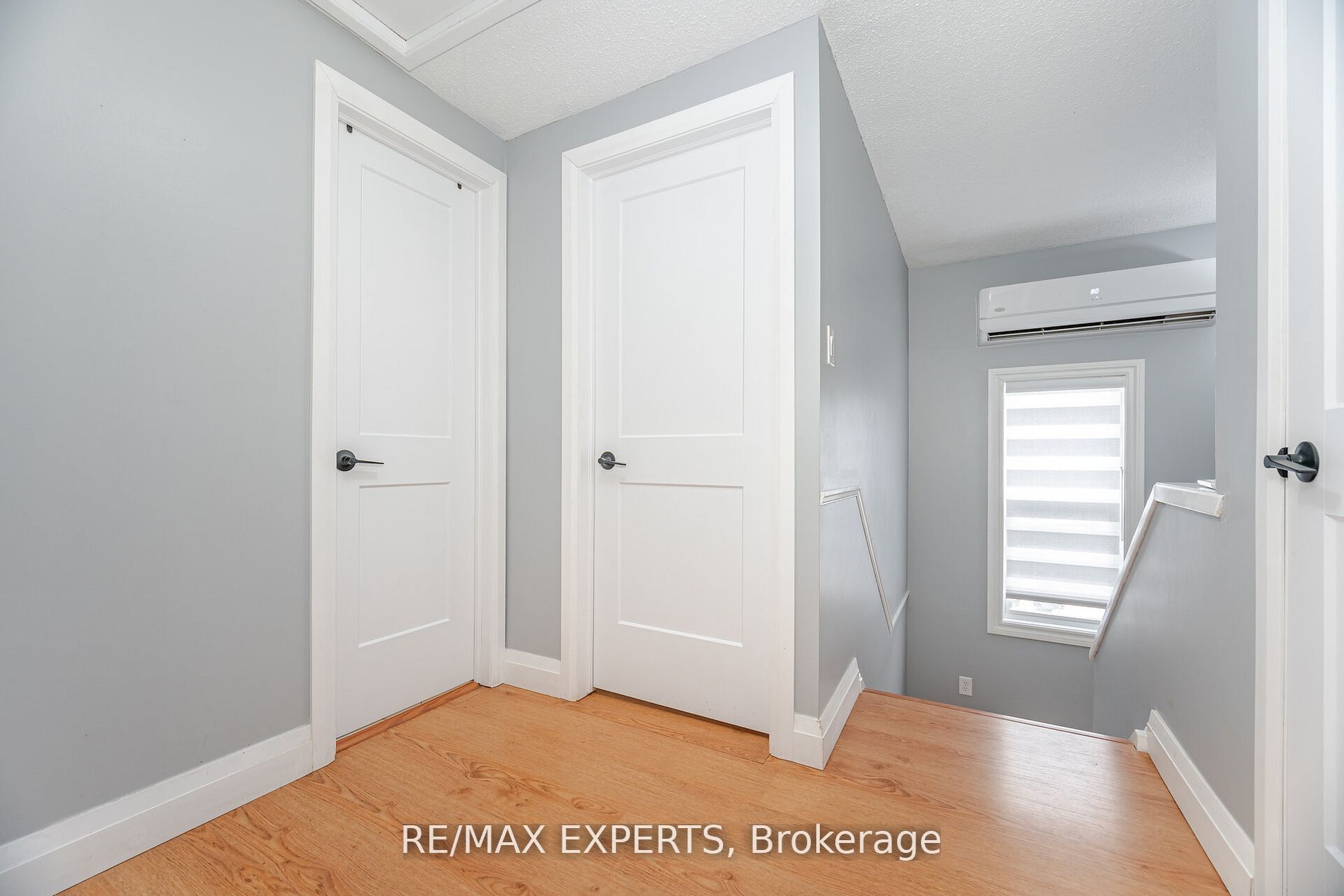 9 Grand River Crt