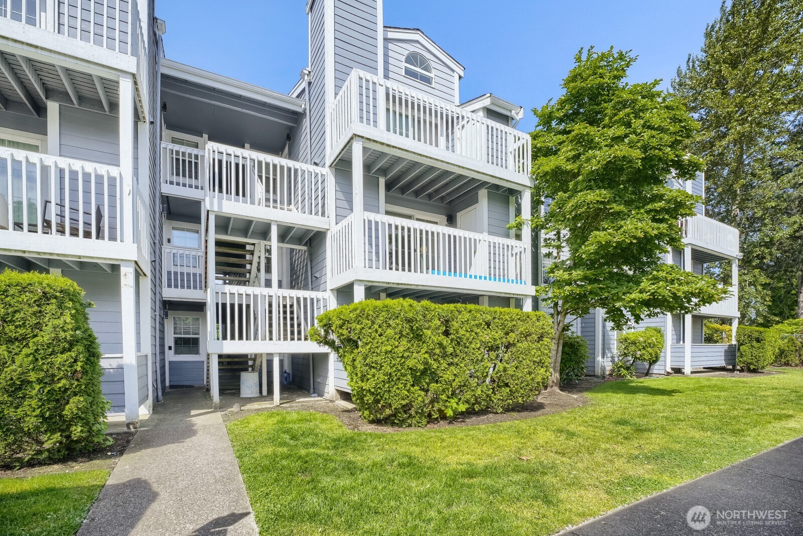 22831 S 30 Avenue S 203