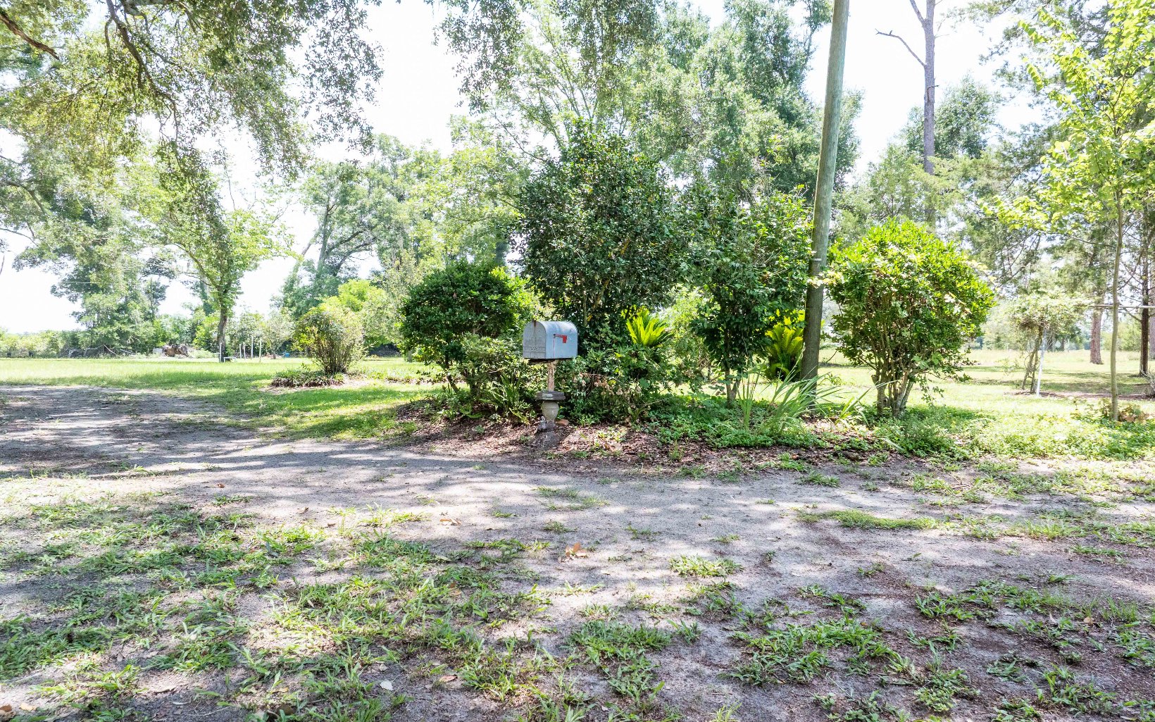 112 NE Rowan Rd