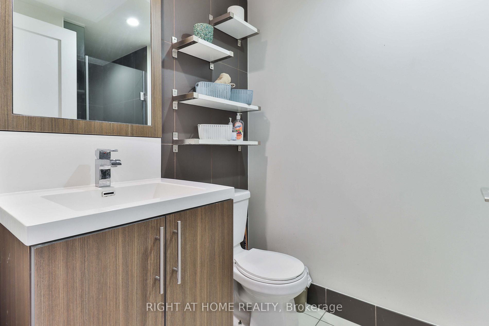 2 Anndale Dr 3103
