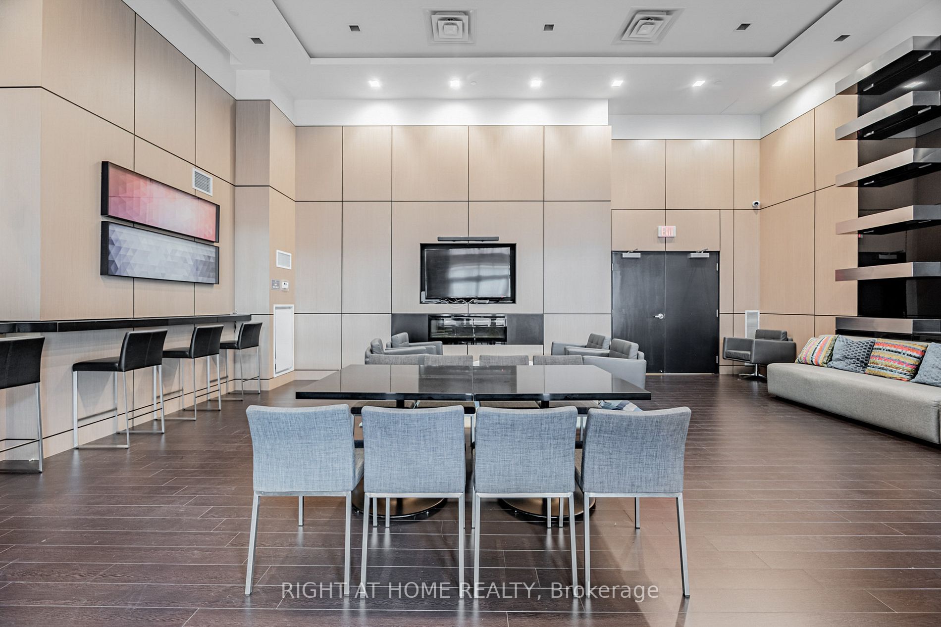 58 Orchard View Blvd 1707