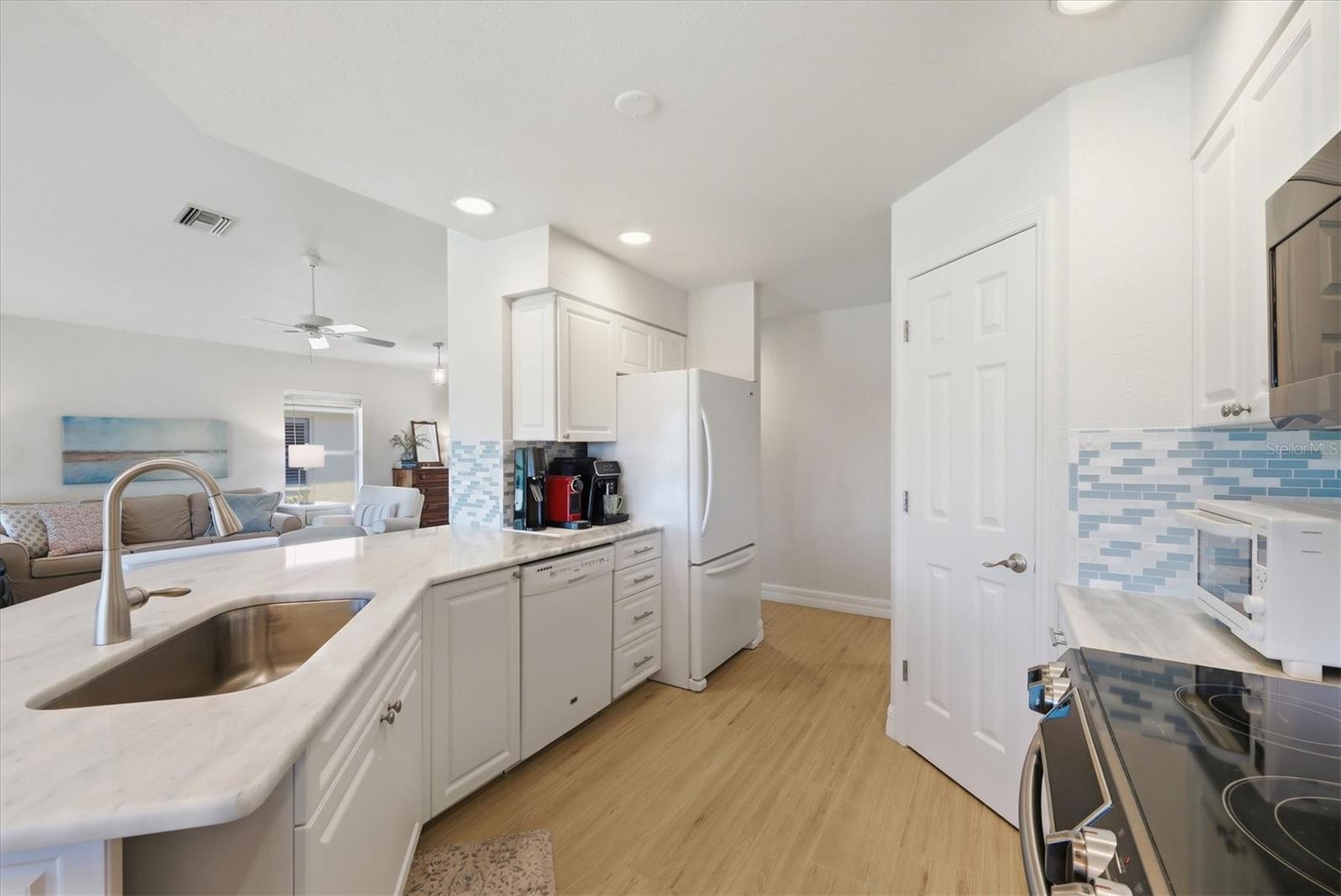 14000 Willow Glen Court 208