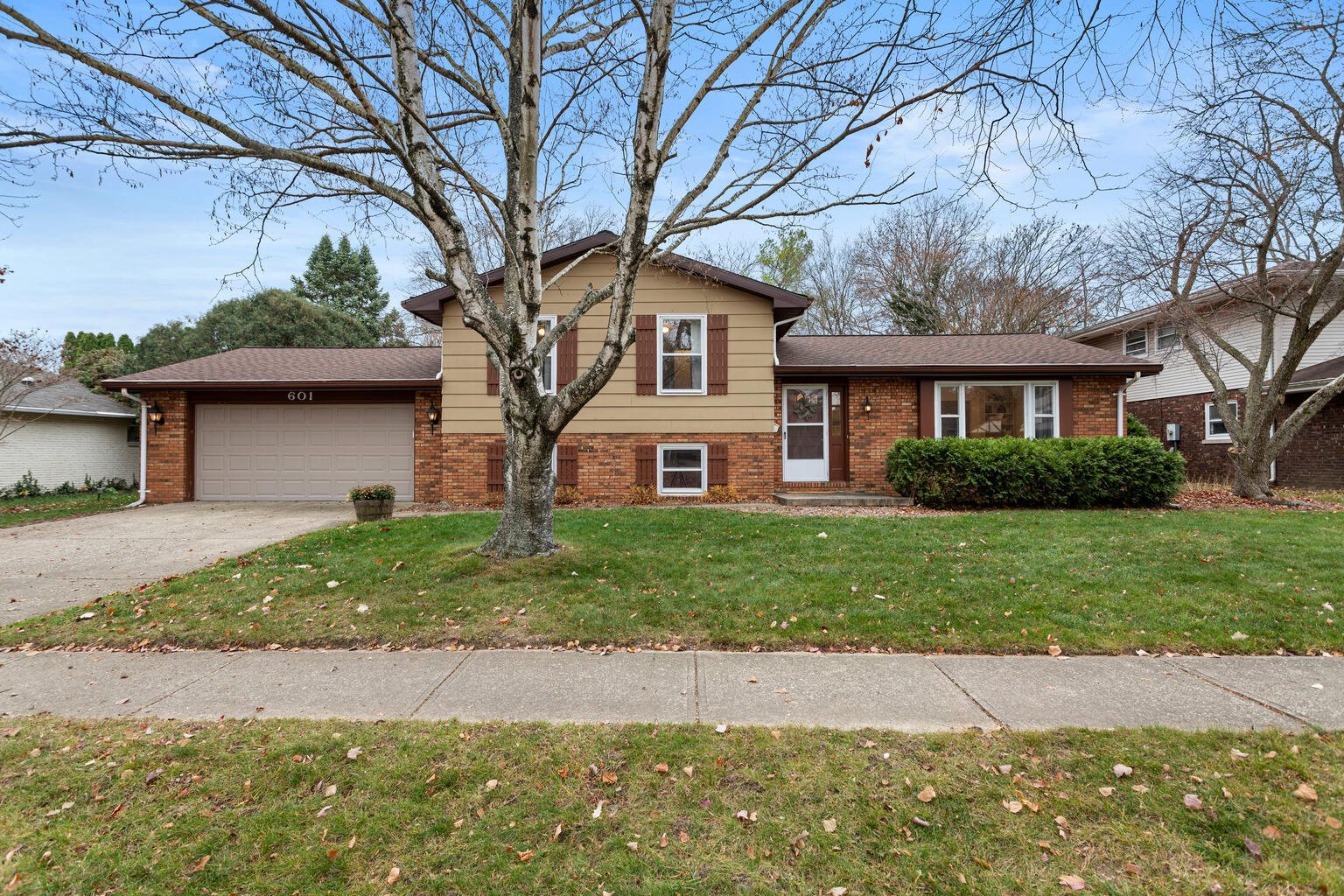 601 E Mchenry Street
