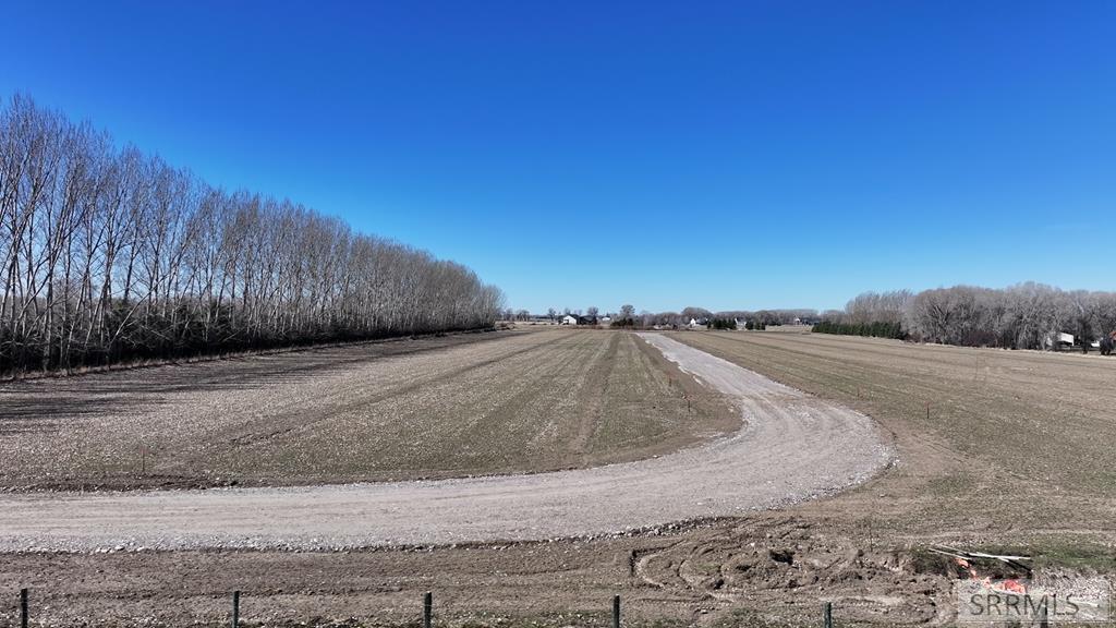 Lot 5 N 4700 E