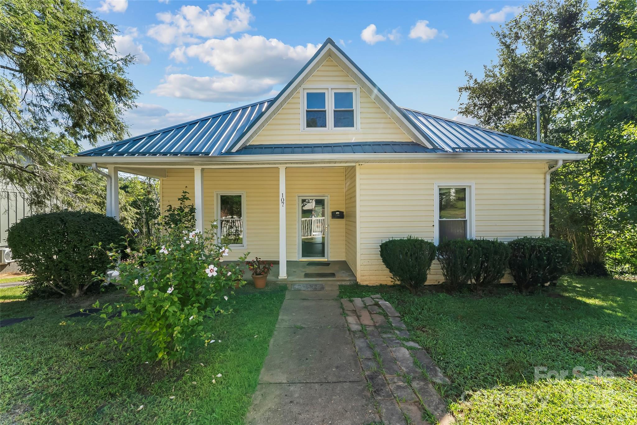 107 Burkemont Avenue