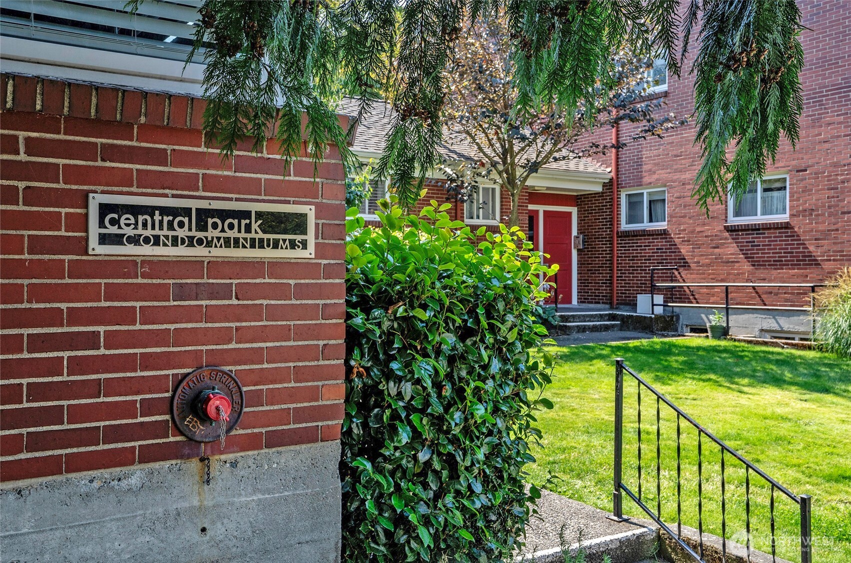 4405 SW Alaska Street 304