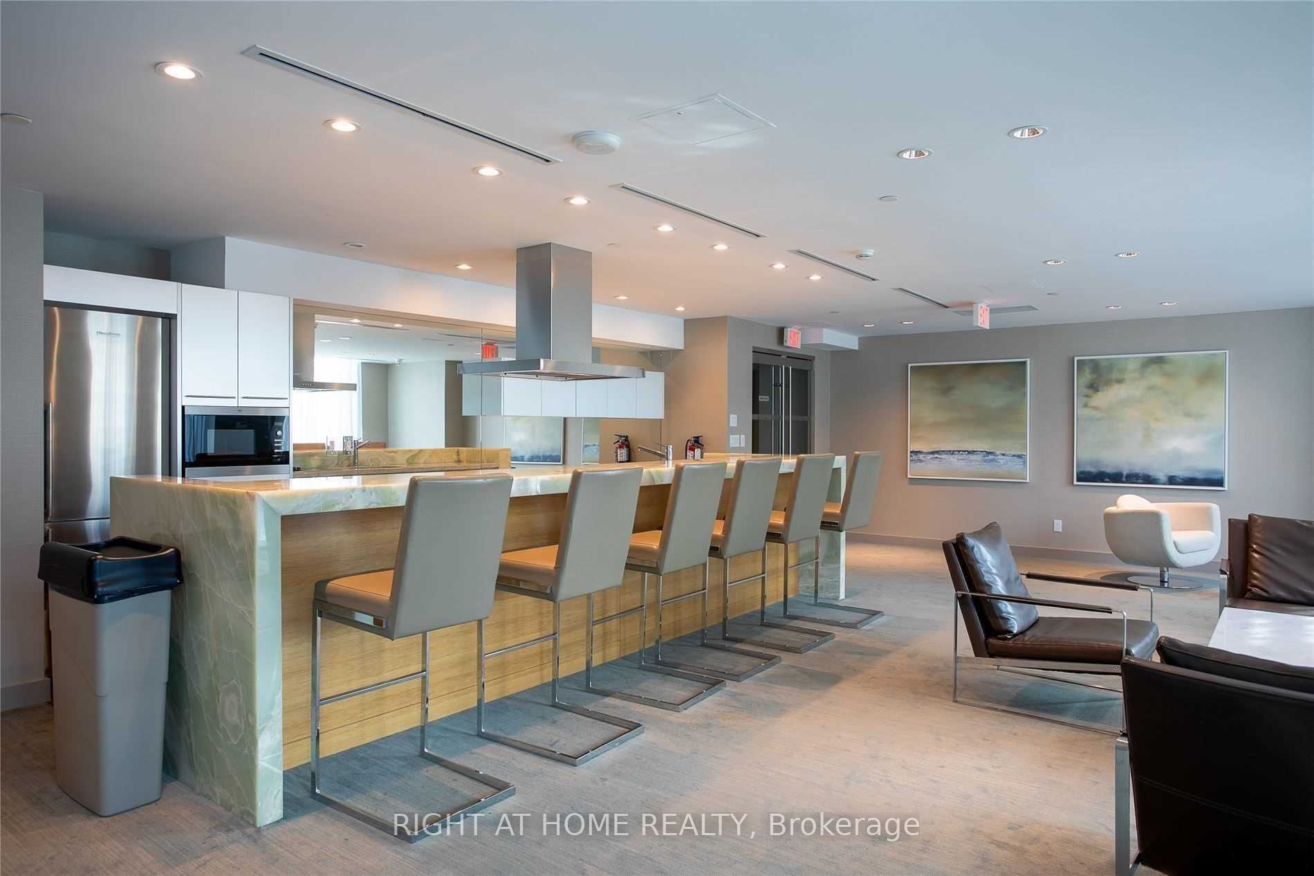 209 Fort York Blvd 1161