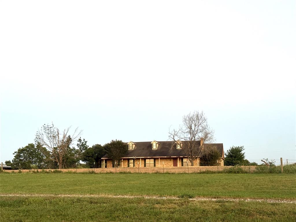 HUD HOME FHA CASE#491-967239 SOLD AS-IS. Great country location in Navarro County with 3.11 acres. Corsicana ISD. This custom brick home offers 2 large bedroom suites. One suite has an attached bath with shower. The main bedroom suite offers his and hers bathrooms and walk in closets. Large living room with fireplace. Formal dining room and more. The exterior offers pretty countryside views, attached carport, inground pool and more. Come check this great property out today. Owner occupant buyers may be able to purchase this home with as little as $100 down payment when utilizing the HUD FHA Sales Incentive.