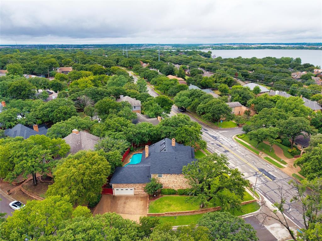 6512 Shorewood Drive