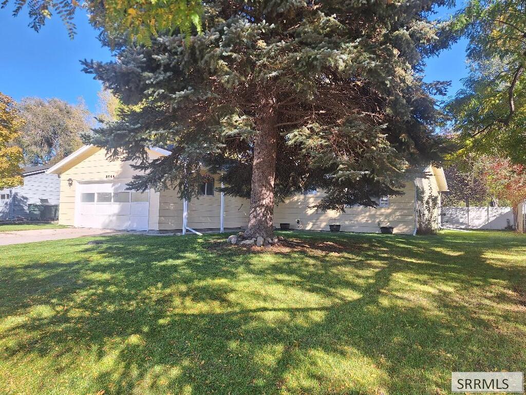 3744 Blue Grouse Drive
