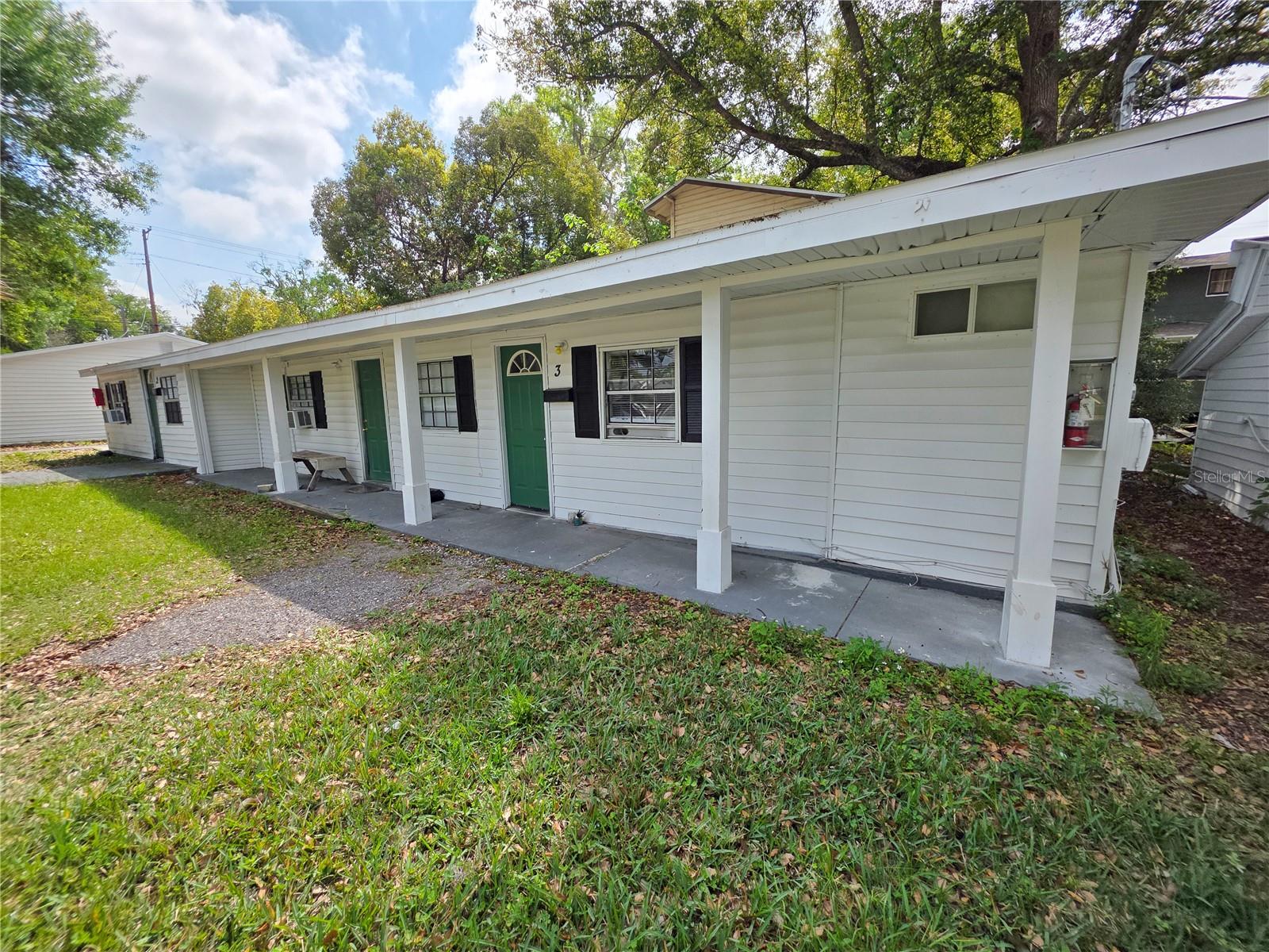 501 W Baker Street